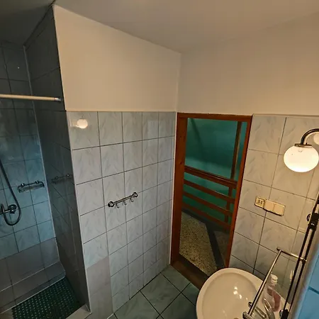 شقة U Stocha